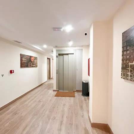 Отель Hotel La Marina Elche Ла-Марина