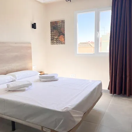 호텔 Hotel La Marina Elche 2*