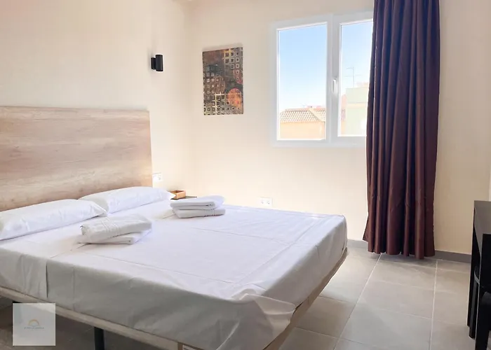 호텔 Hotel La Marina Elche 2*